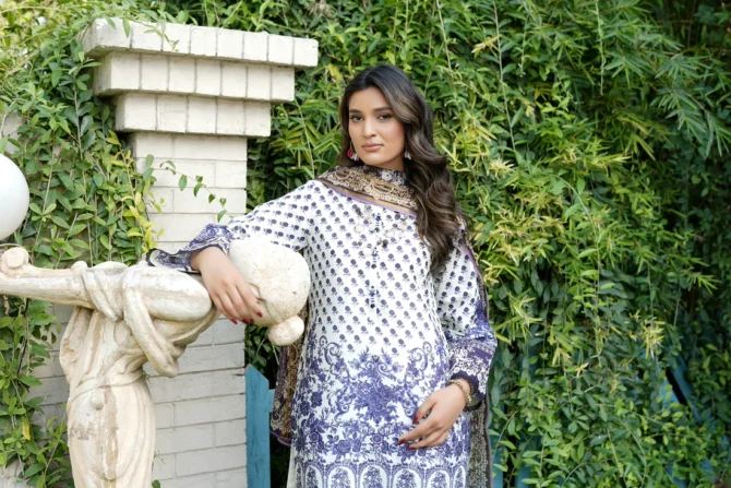 AFSANA 3 PIECE  SUIT EMBROIDERED WITH PRINT-HR18 - Image 4